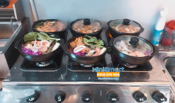 Bếp gas 6 họng dùng nấu mì cay, cơm niêu, đổ bánh xèo, xào bò